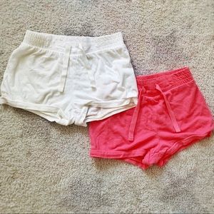 Set / Bundle of 2 2T Baby Gap Bubble shorts